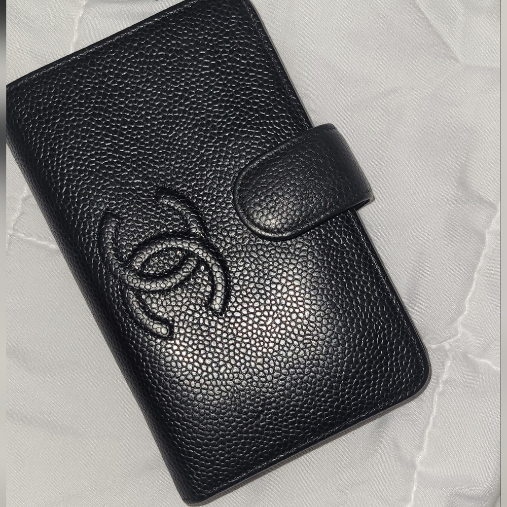 Chanel wallet black